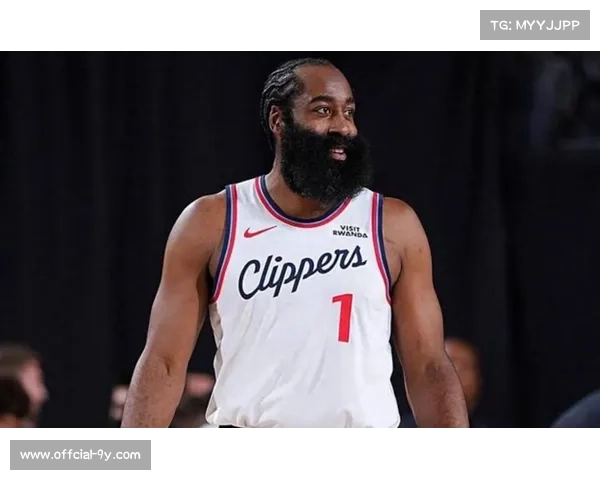 哈登近战组织角色调整，伦纳德主导进攻后效率提升